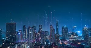 L’Intelligenza Artificiale tra i banchi: Opportunità e sfide per l’educazione finanziaria del futuro.