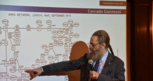 “Insicurezza della rete: la scomoda eredità della filosofia hippy”