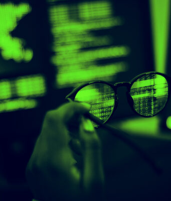 Le nostre difese informatiche sono pronte a resistere a un attacco invisibile che non è un virus, ma un’onda d’urto elettromagnetica? Le EMB ci faranno perdere tutte le informazioni critiche?